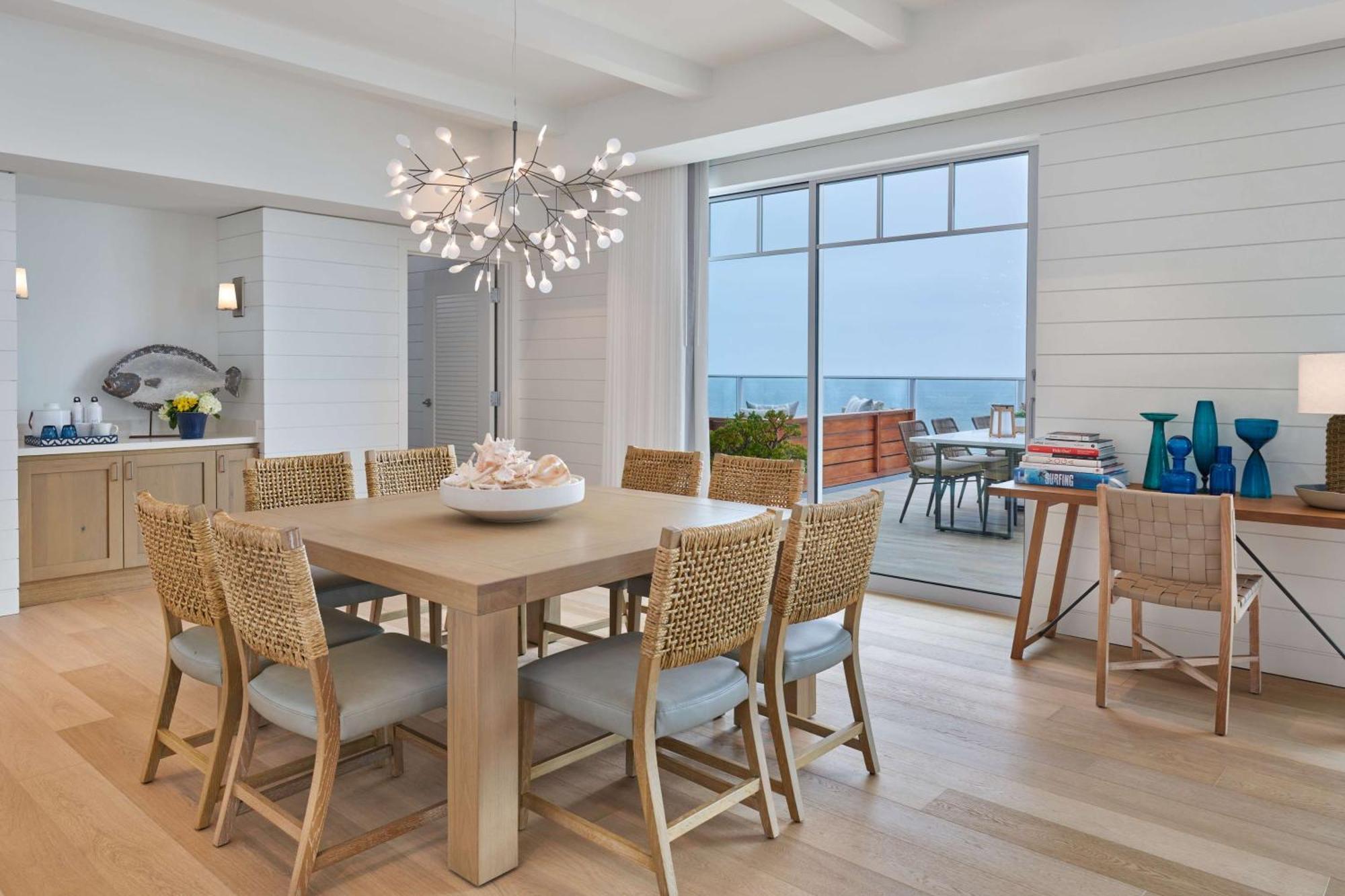 The Seabird Ocean Resort & Spa, Part Of Destination Hotel By Hyatt Оушънсайд Екстериор снимка