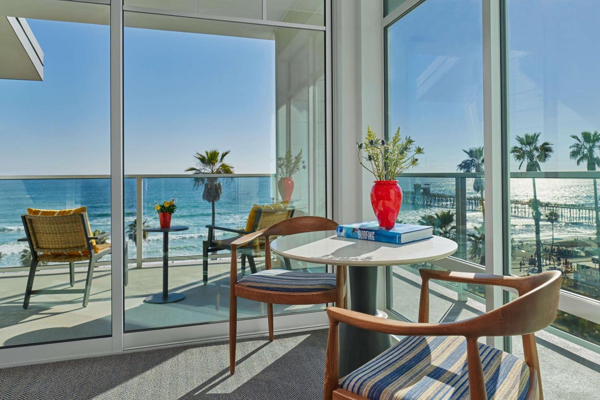 The Seabird Ocean Resort & Spa, Part Of Destination Hotel By Hyatt Оушънсайд Екстериор снимка